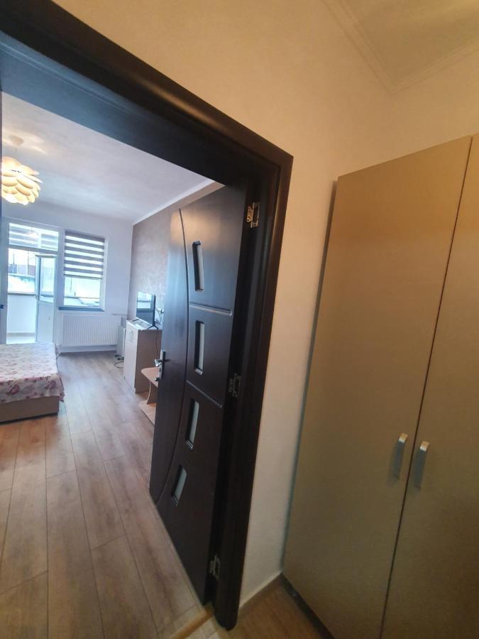 Shopping Cyti Cu 5 Apartment Ramnicu Valcea Luaran gambar