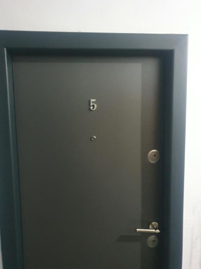 Shopping Cyti Cu 5 Apartment Ramnicu Valcea Luaran gambar